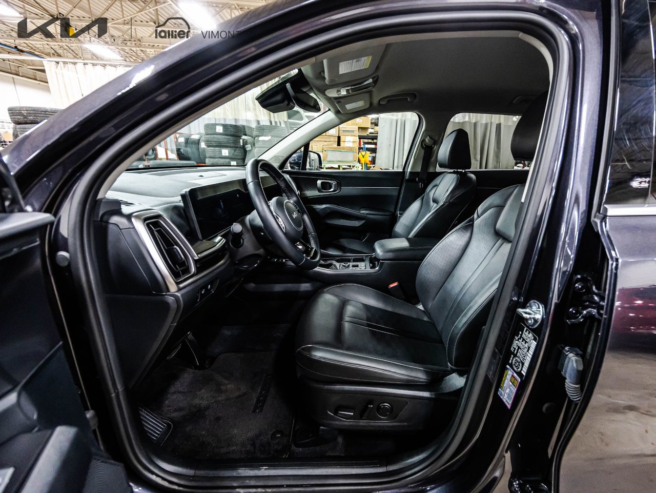 2025 Kia Sorento - Image 9