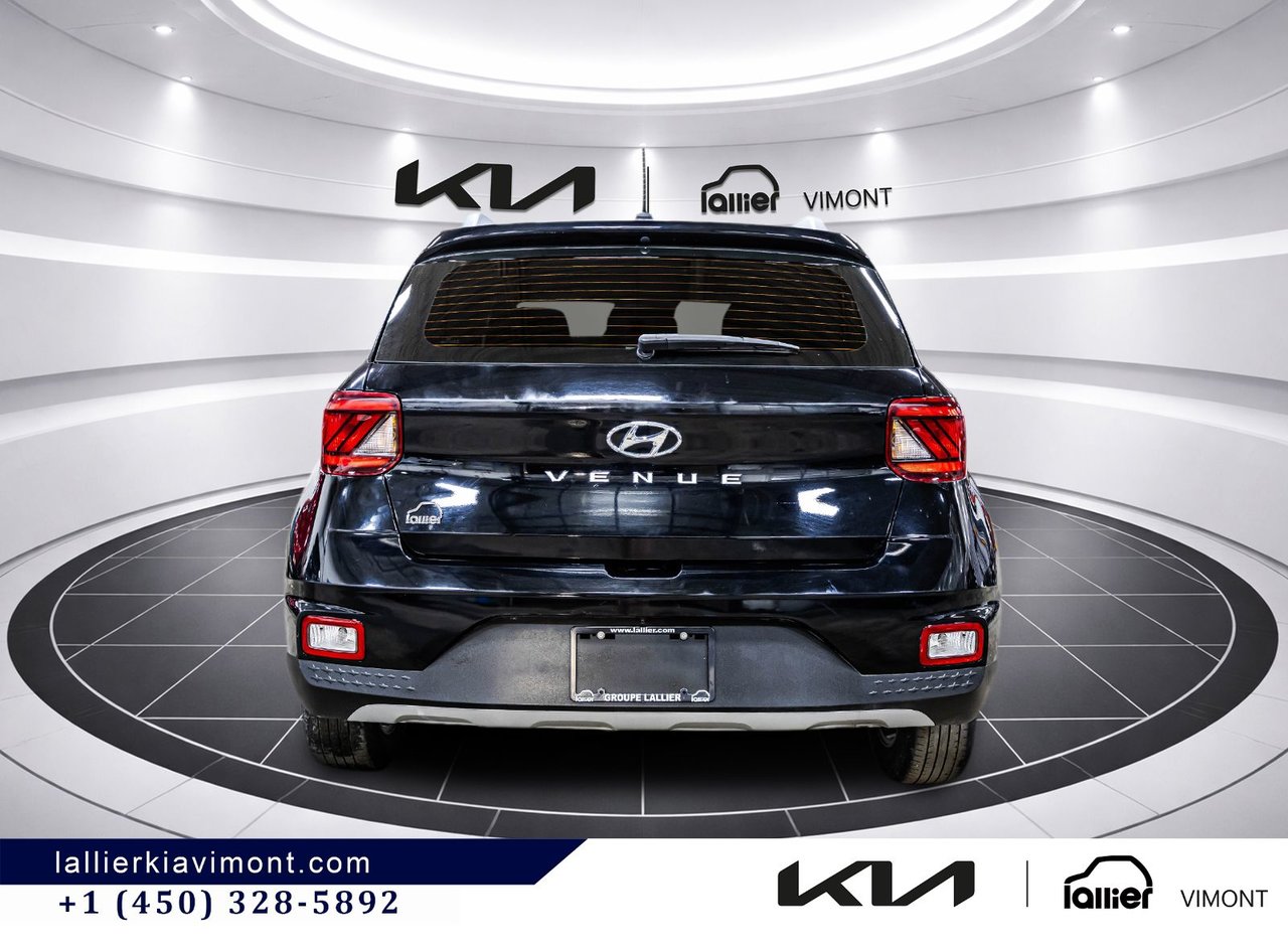 2024 Hyundai Venue - Image 14
