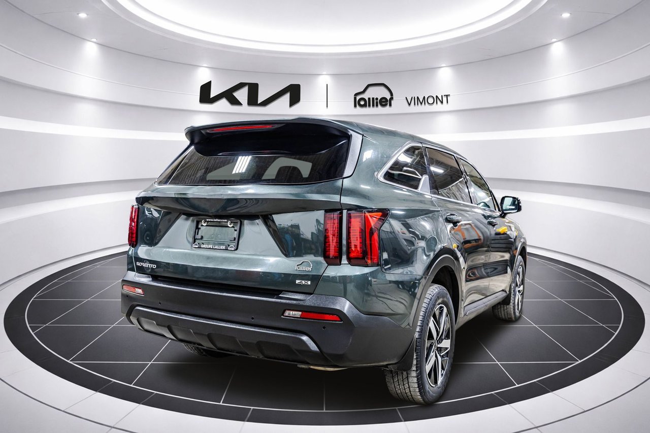 2023 Kia Sorento - Image 16