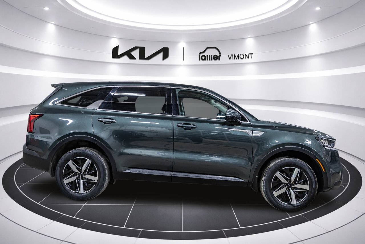 2023 Kia Sorento - Image 17