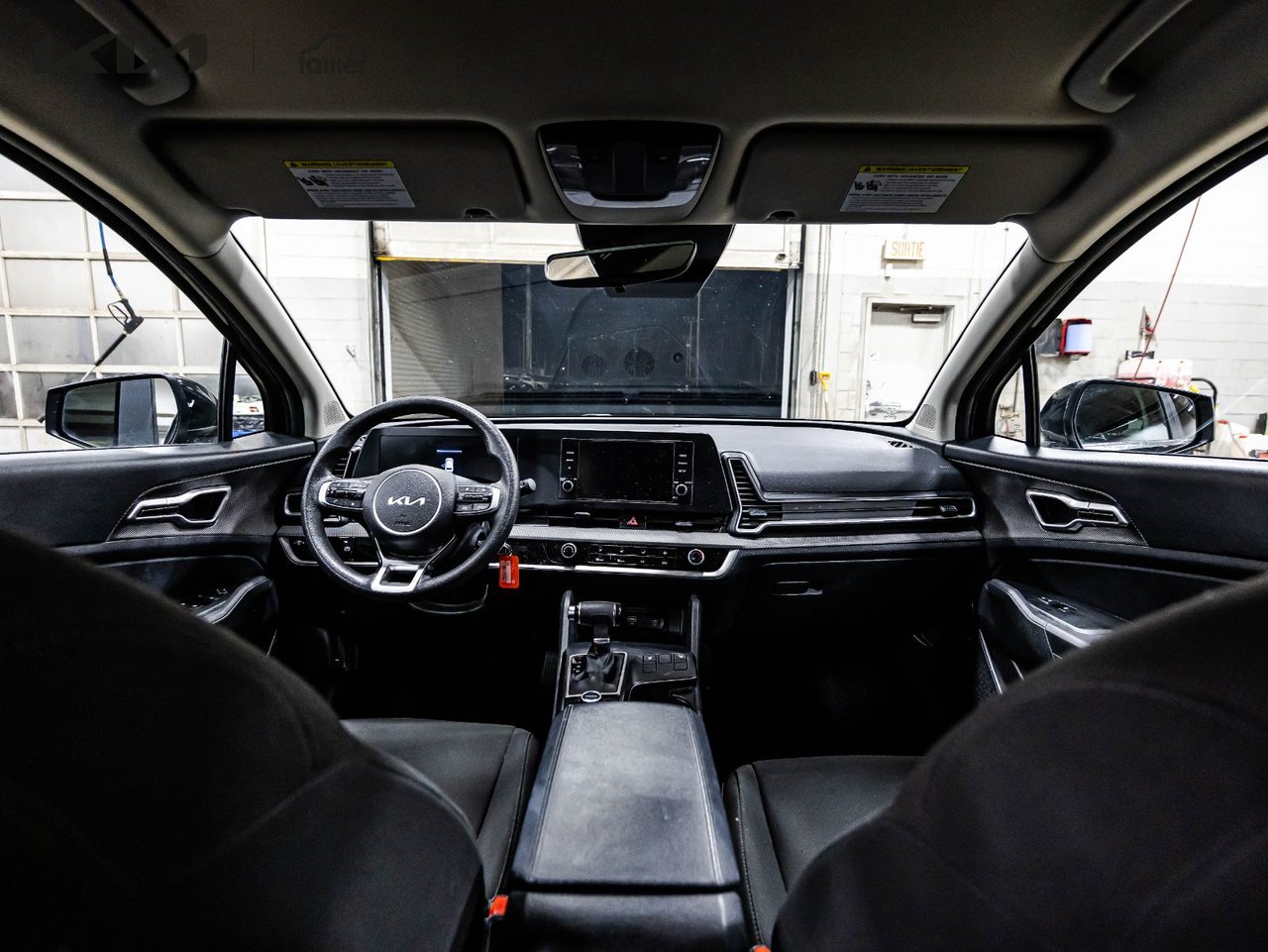 2023 Kia Sportage - Image 12