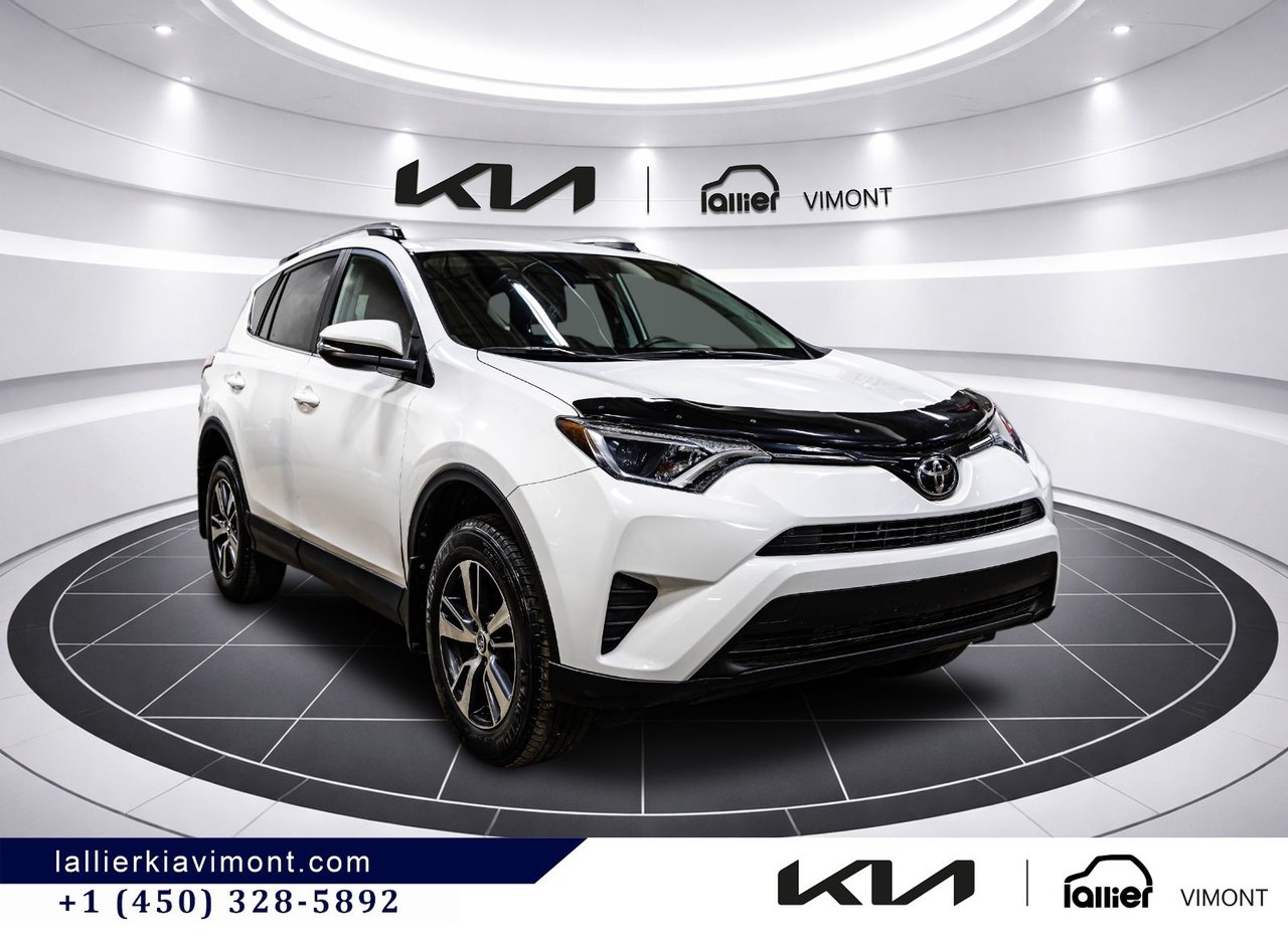 2018 Toyota RAV4 - Image 17
