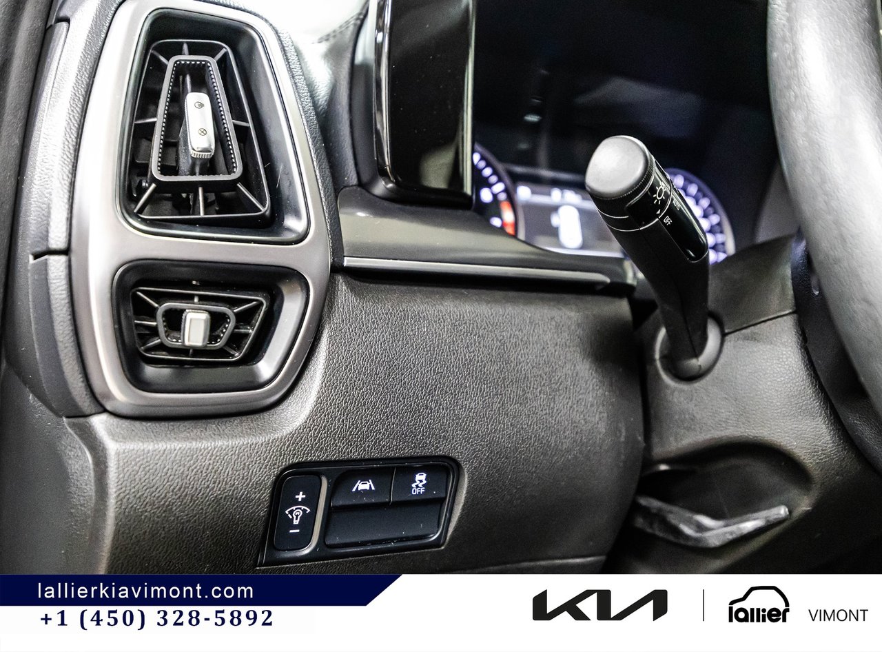 2023 Kia Sorento - Image 23