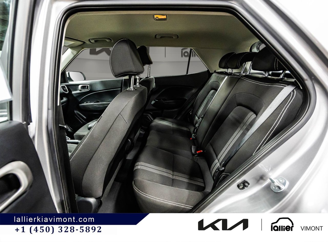 2023 Hyundai Venue - Image 14