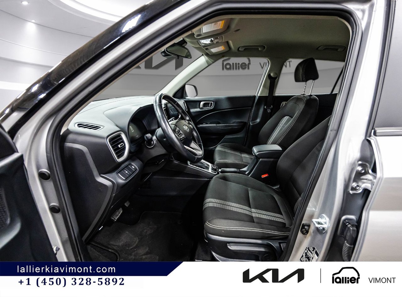 2023 Hyundai Venue - Image 19