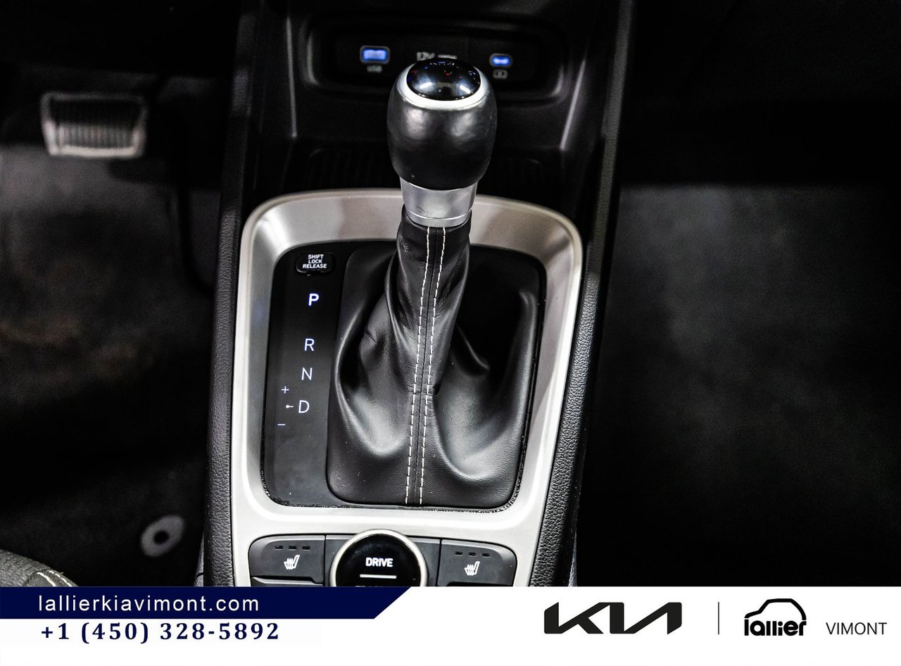2023 Hyundai Venue - Image 25