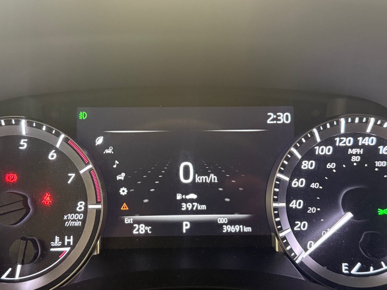 2023 Toyota Highlander - Image 2