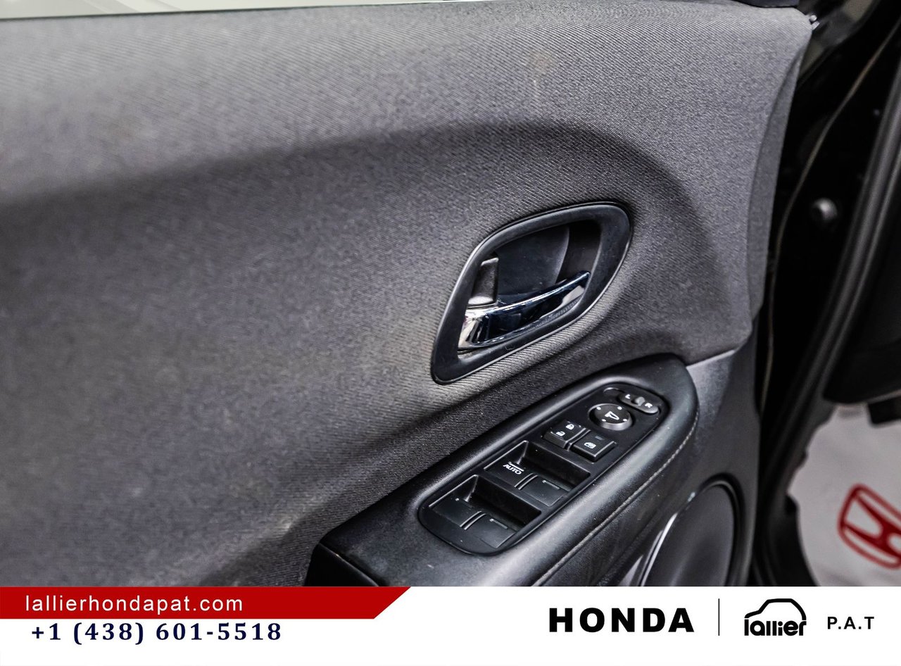 2022 Honda HR-V - Image 11
