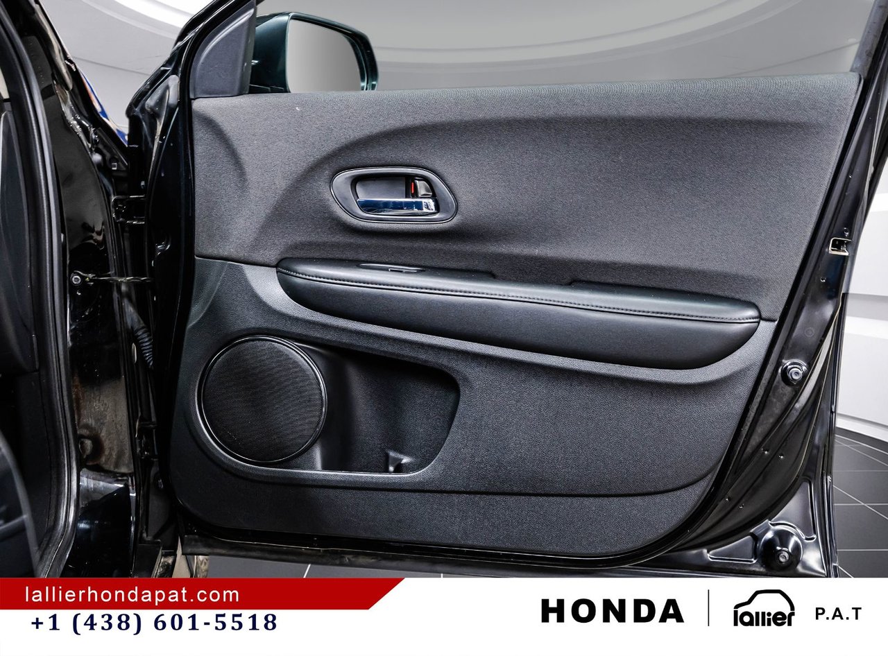 2022 Honda HR-V - Image 16