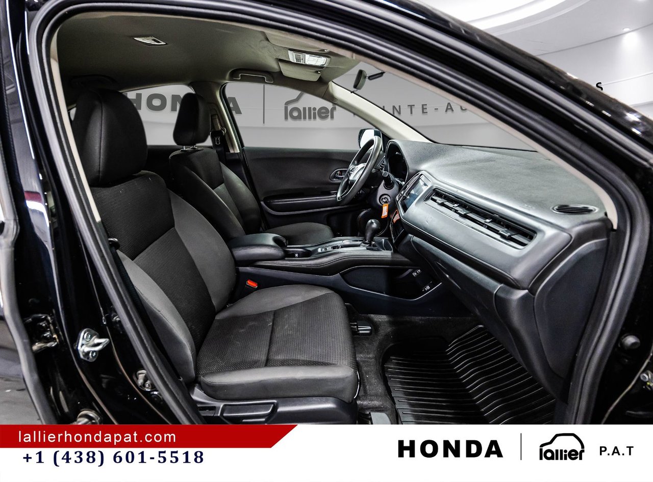 2022 Honda HR-V - Image 17