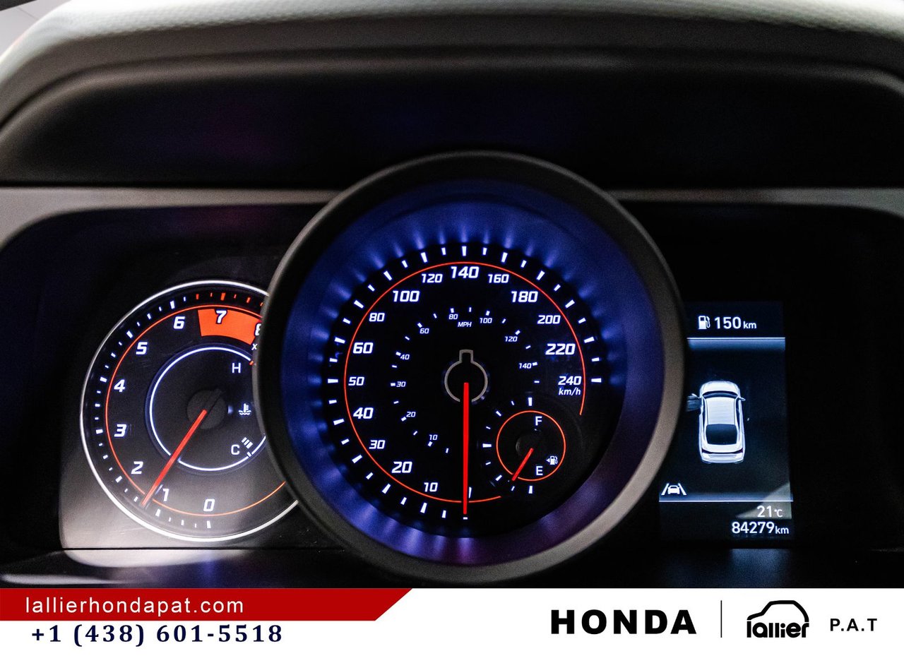 2023 Hyundai Elantra - Image 23