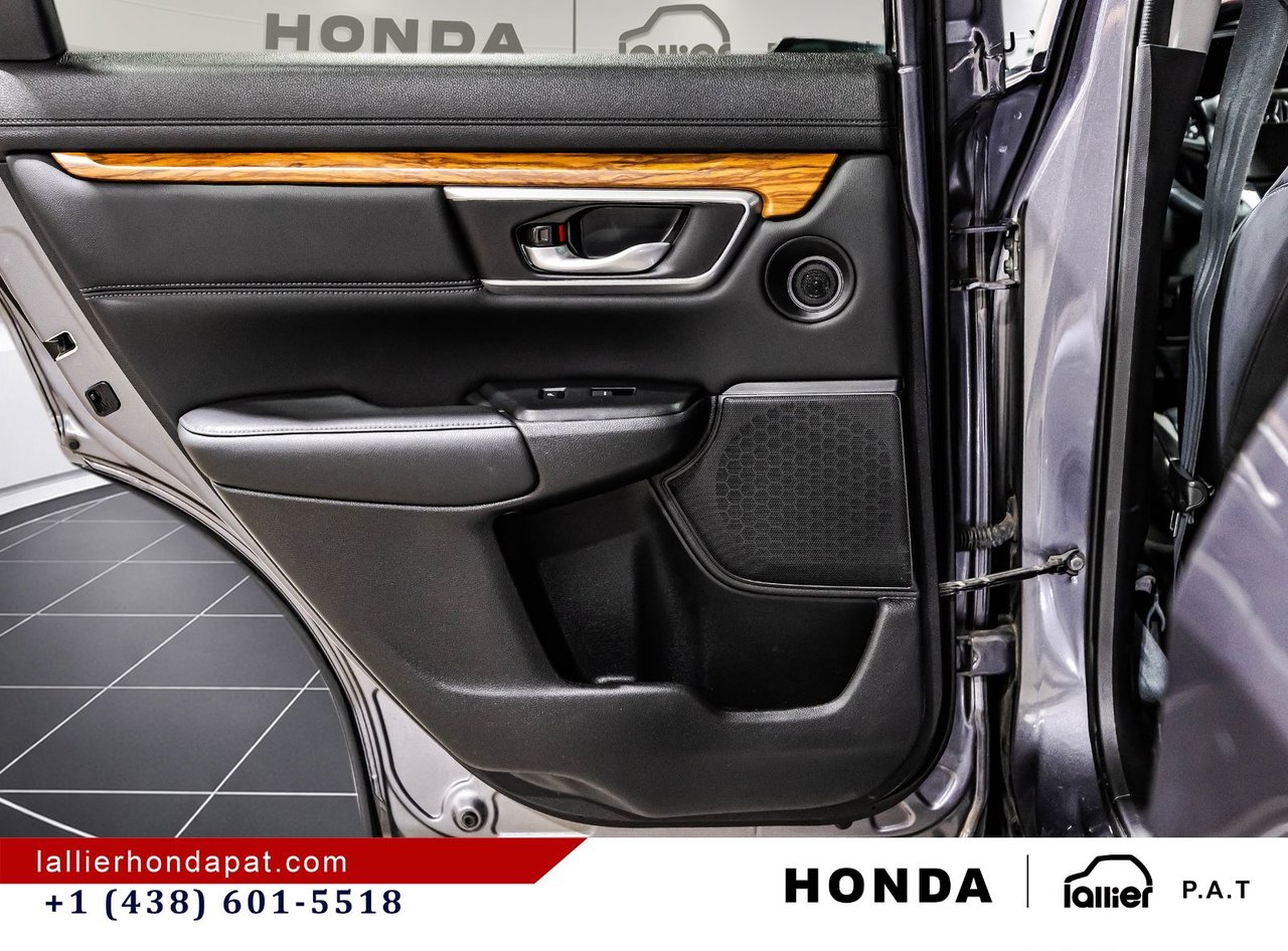 2019 Honda CR-V - Image 13