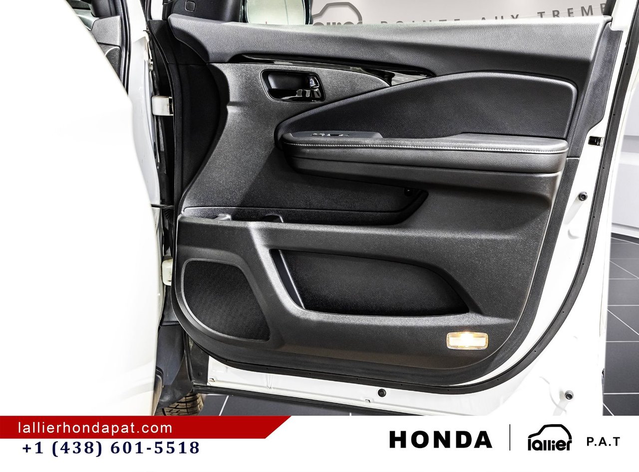 2022 Honda Passport - Image 18