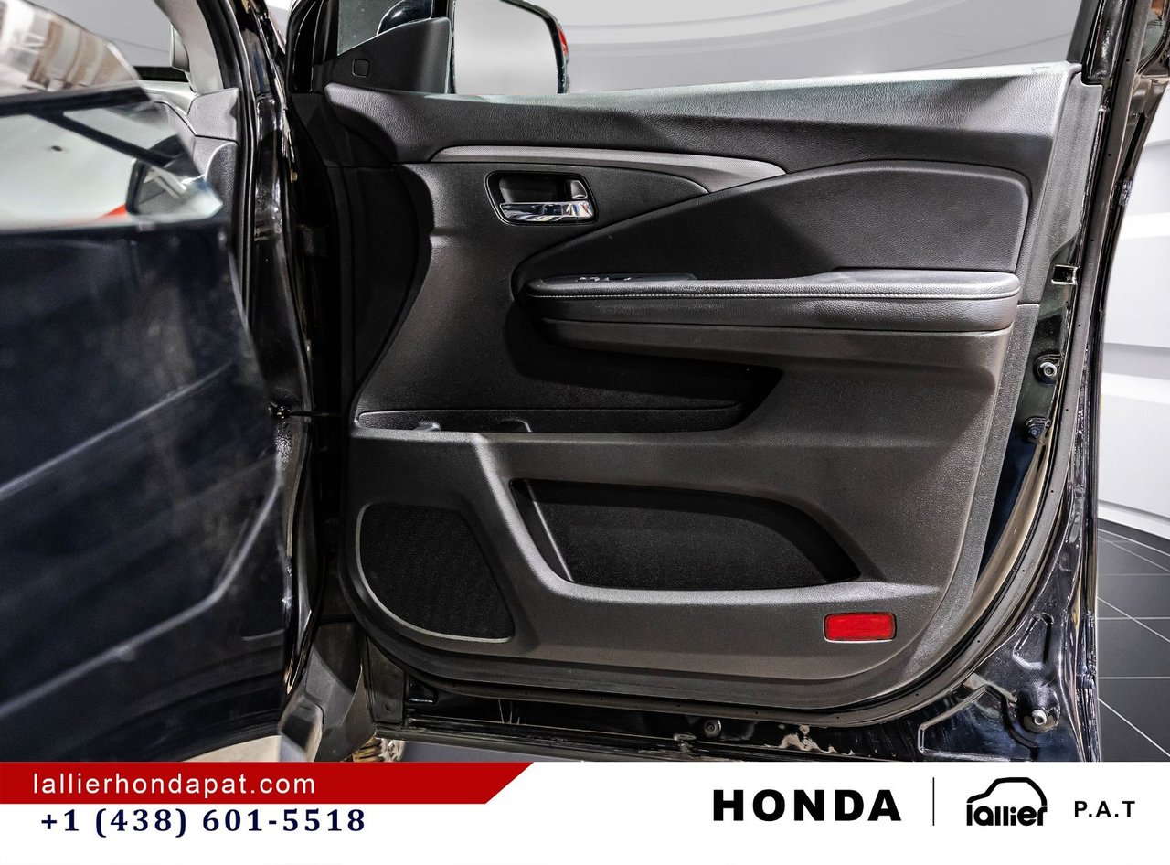 2023 Honda Ridgeline - Image 16