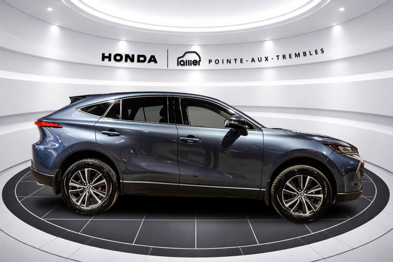 2024 Toyota Venza - Image 8