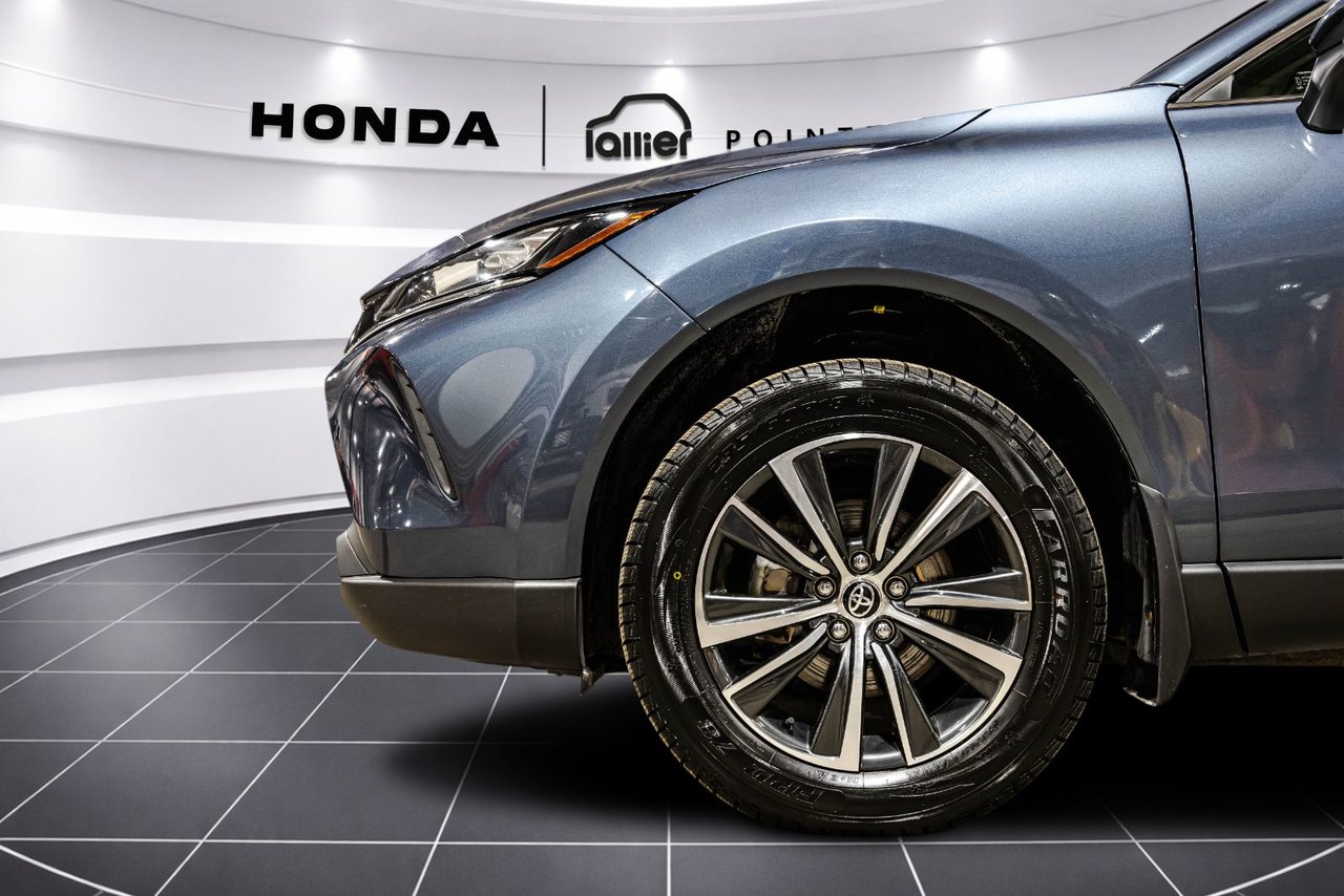 2024 Toyota Venza - Image 10