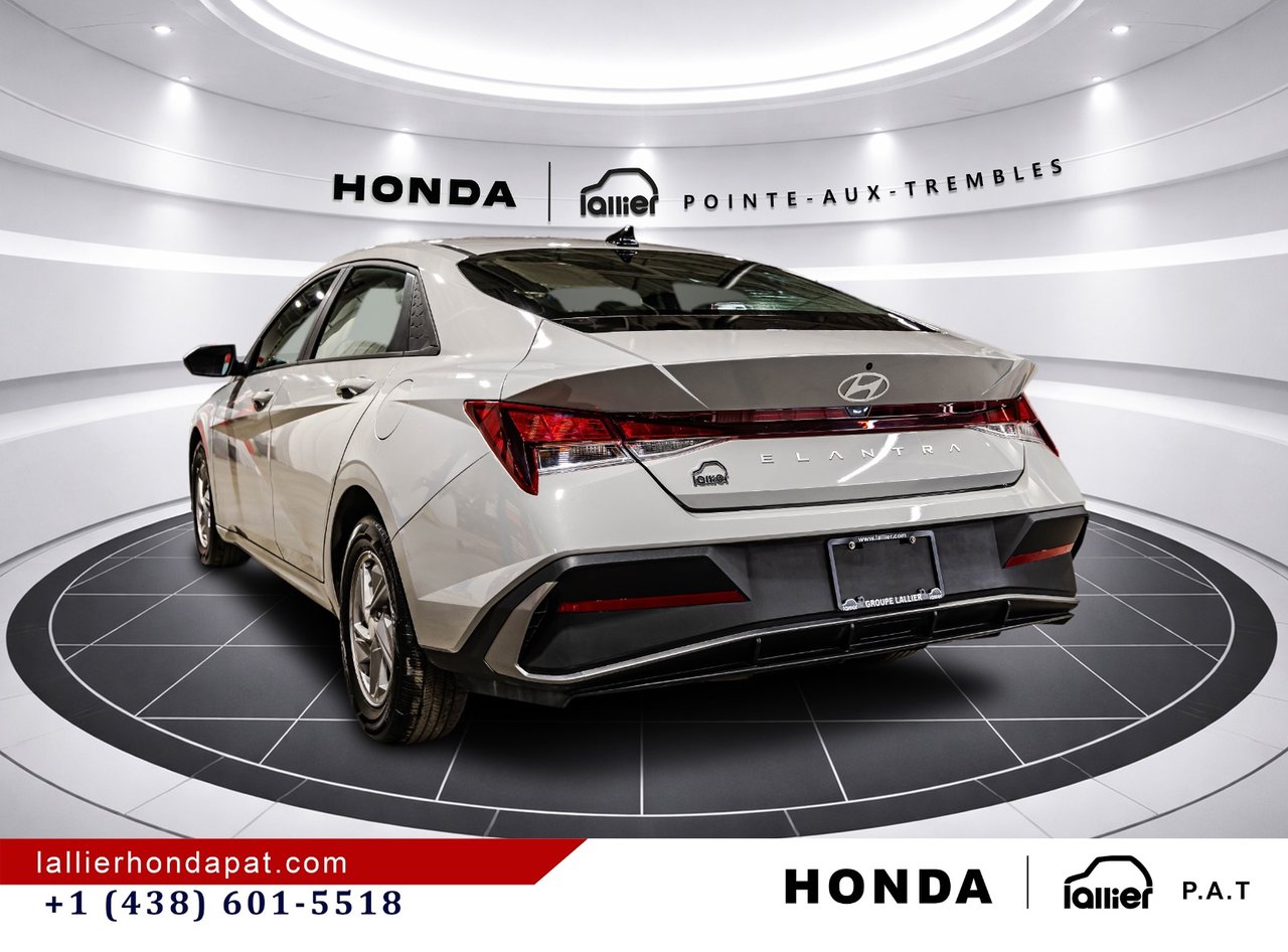 2025 Hyundai Elantra - Image 5
