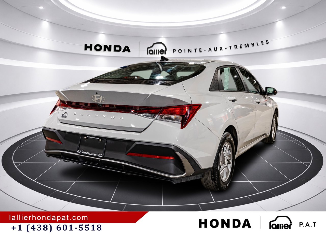 2025 Hyundai Elantra - Image 7