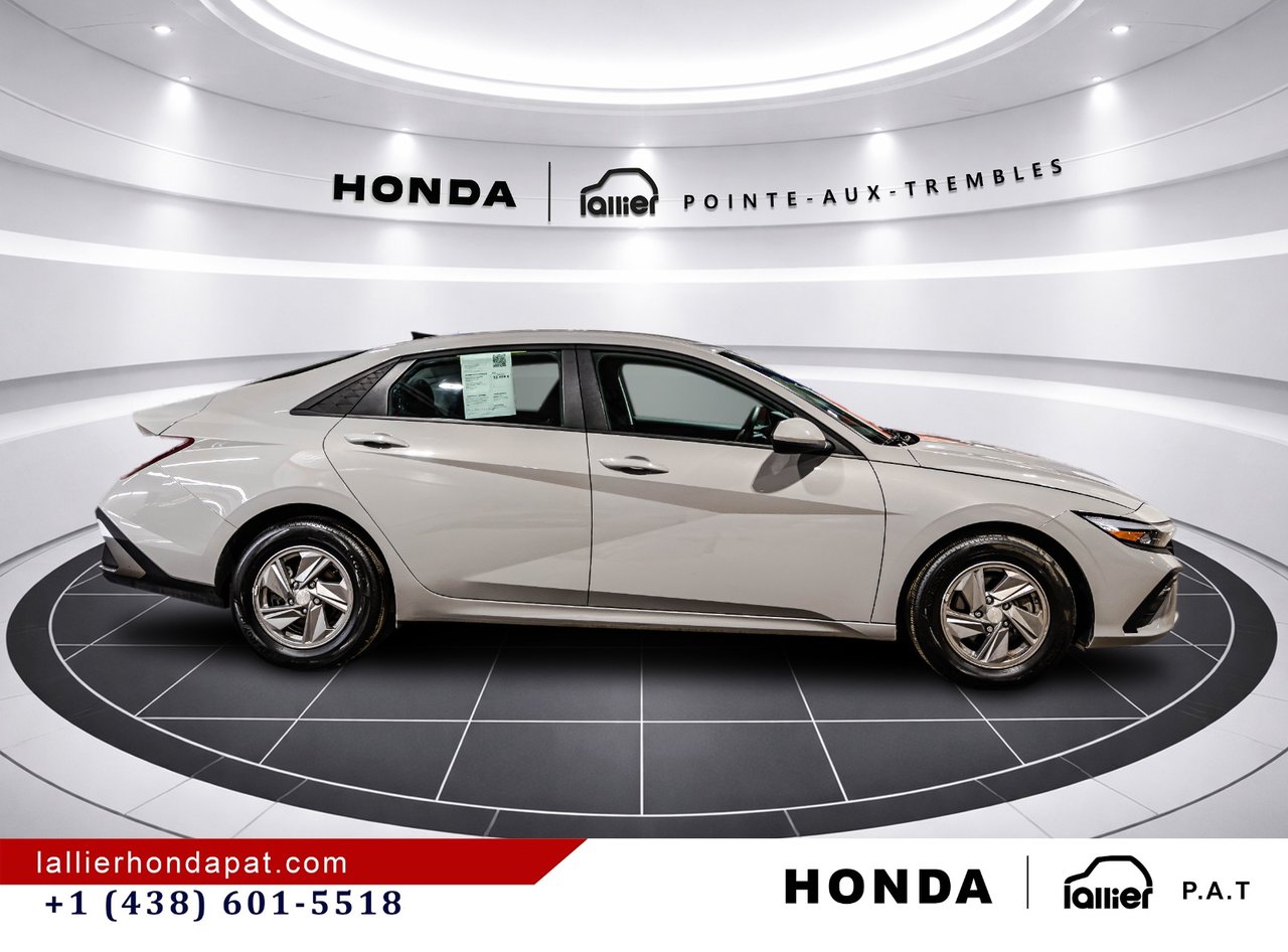2025 Hyundai Elantra - Image 8