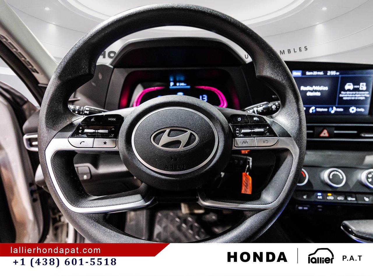 2025 Hyundai Elantra - Image 21