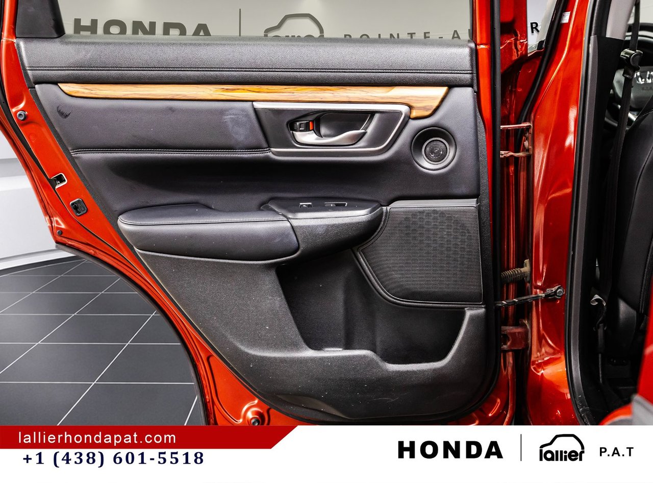 2018 Honda CR-V - Image 13