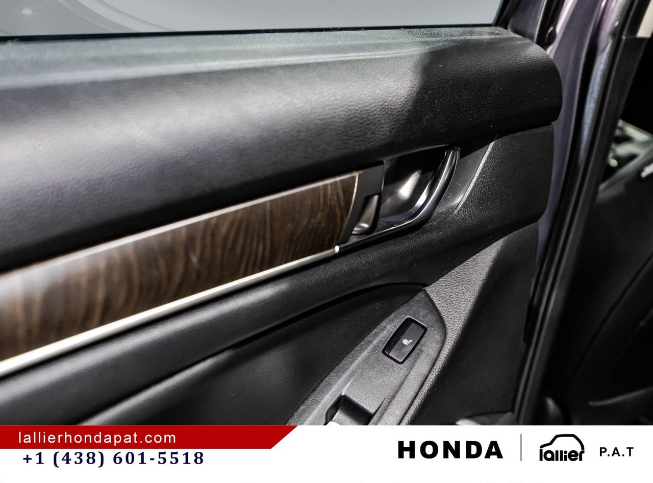 2019 Honda Accord Sedan - Image 12
