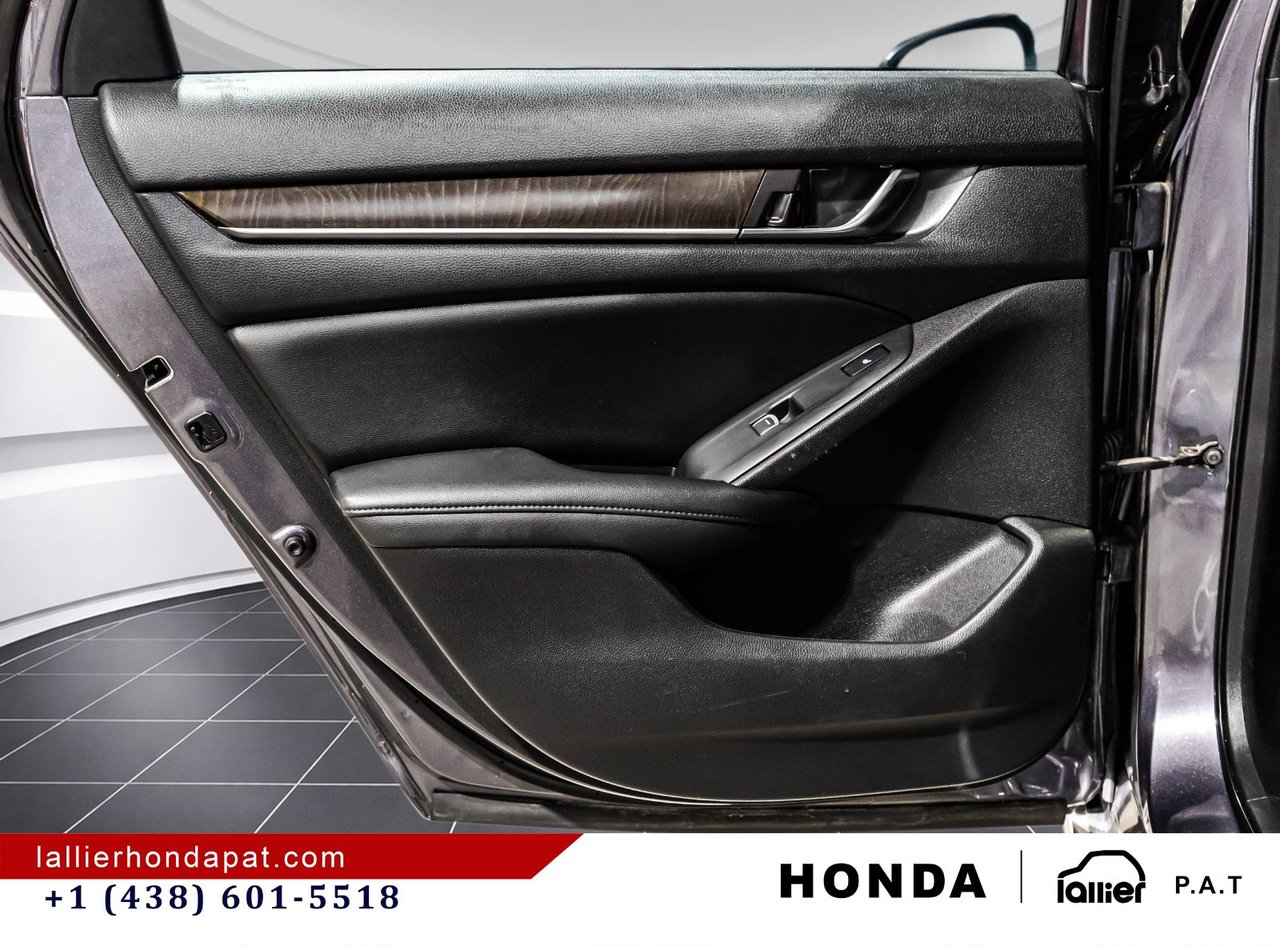 2019 Honda Accord Sedan - Image 13