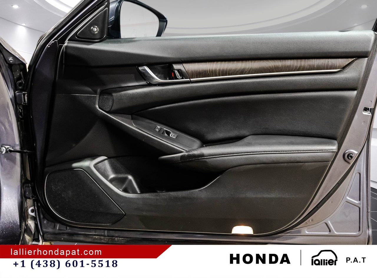 2019 Honda Accord Sedan - Image 17
