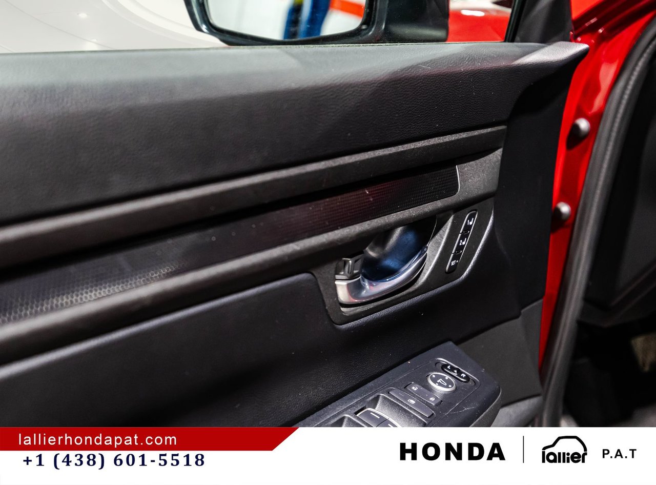 2025 Honda CR-V Hybrid - Image 11