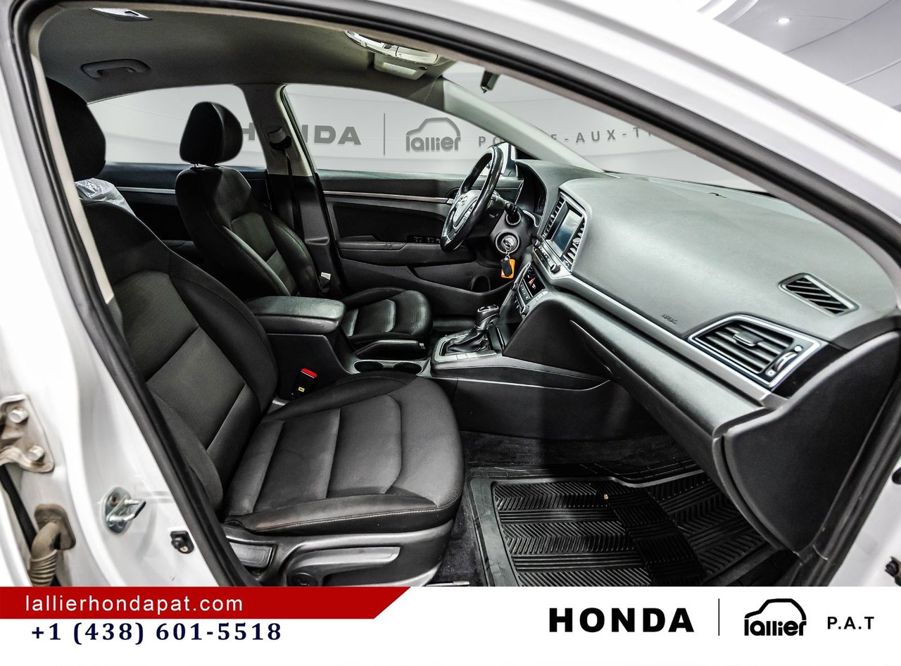 2017 Hyundai Elantra - Image 15