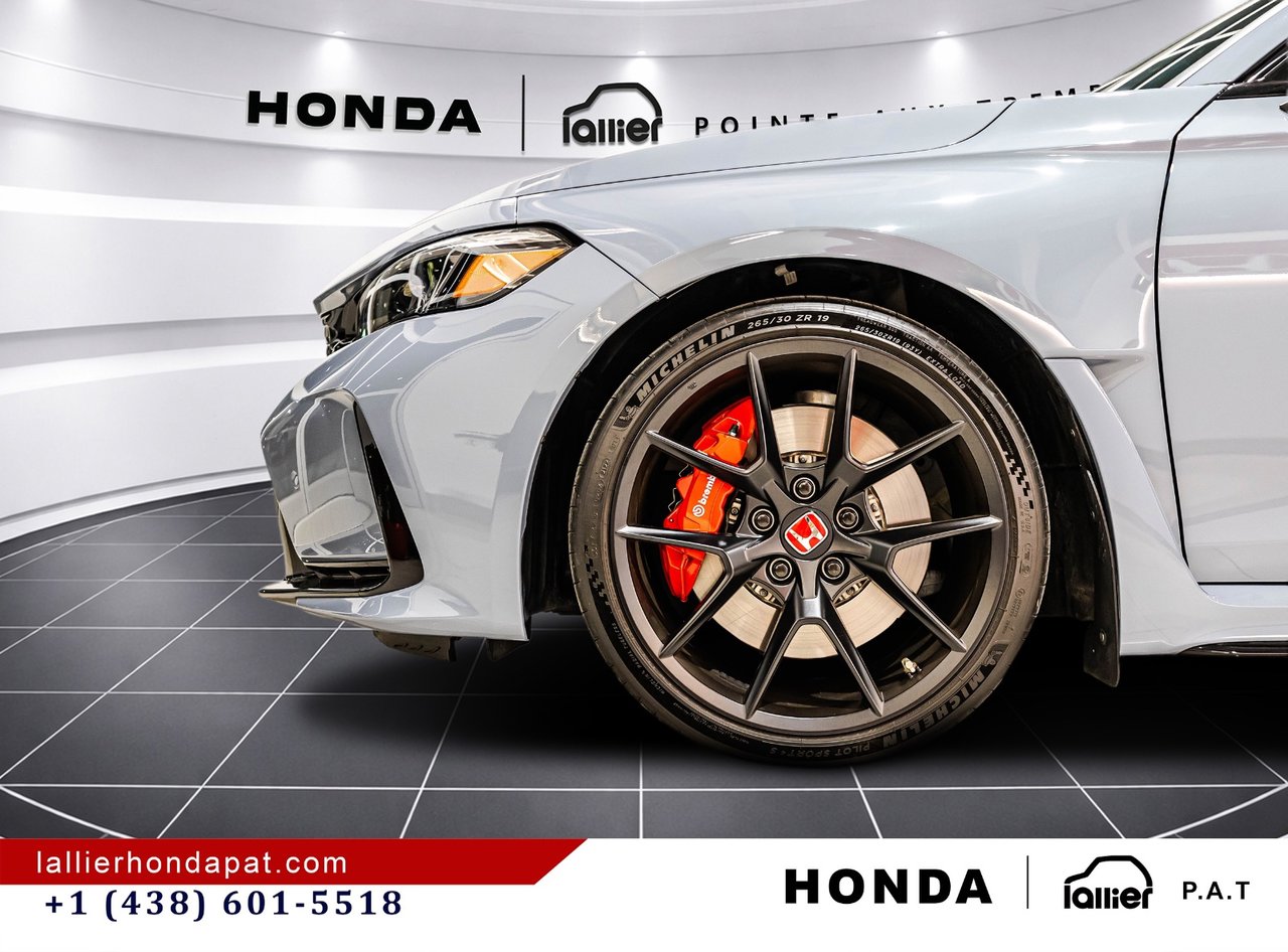 2023 Honda Civic Type R - Image 10