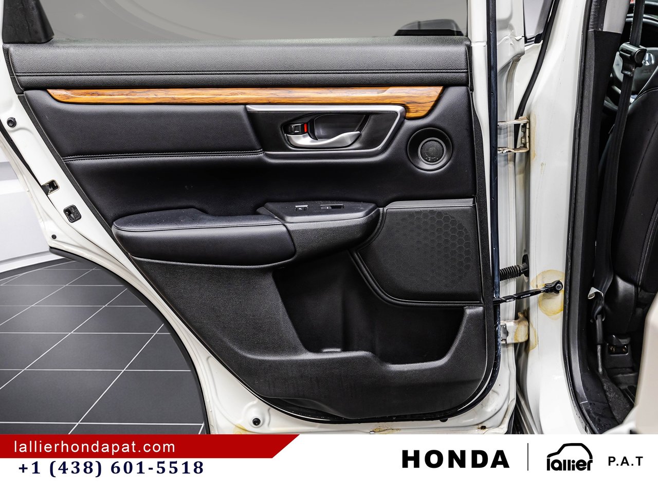 2018 Honda CR-V - Image 25