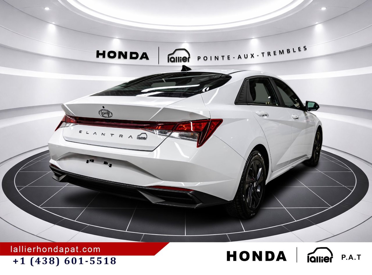 2022 Hyundai Elantra - Image 7