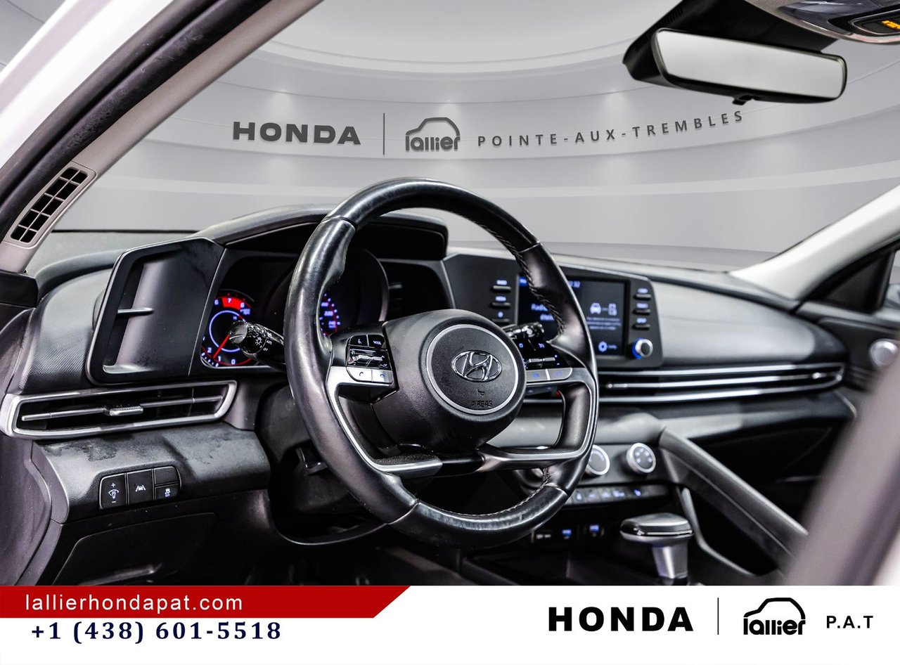 2022 Hyundai Elantra - Image 19