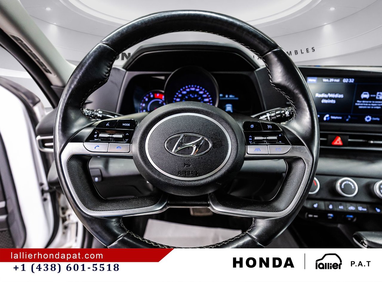 2022 Hyundai Elantra - Image 21