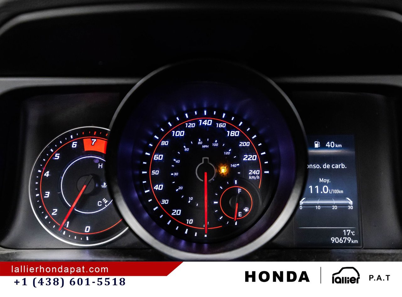 2022 Hyundai Elantra - Image 22