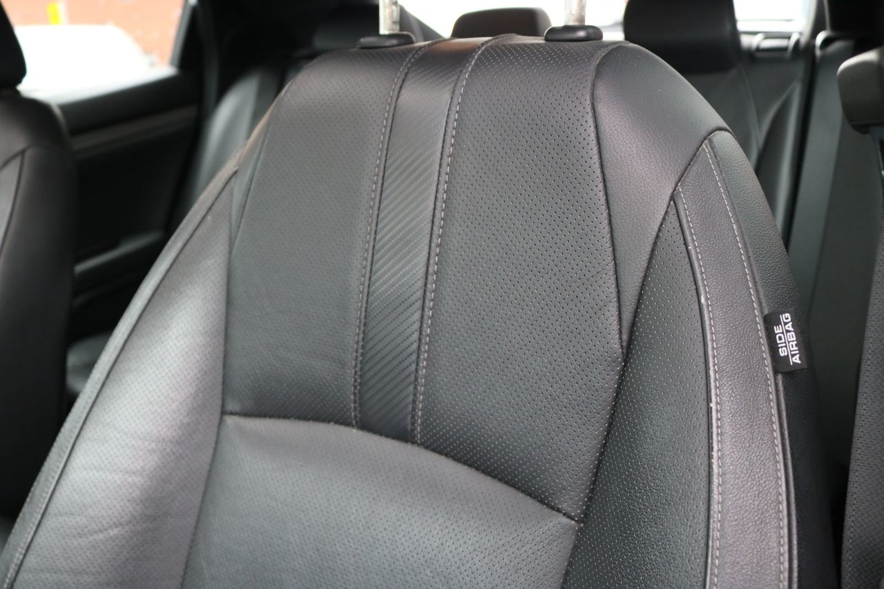 2017 Honda Civic Hatchback - Image 25