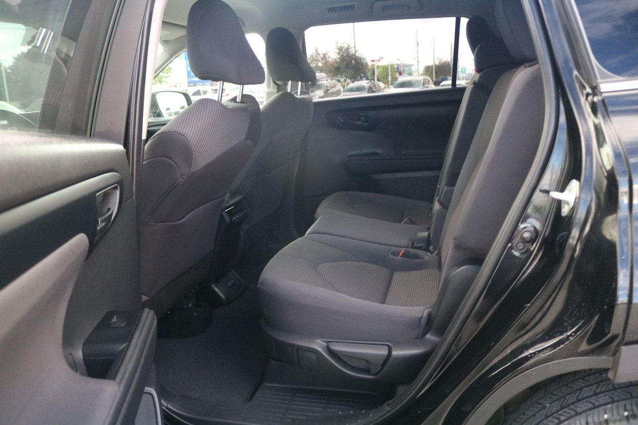2020 Toyota Highlander - Image 8