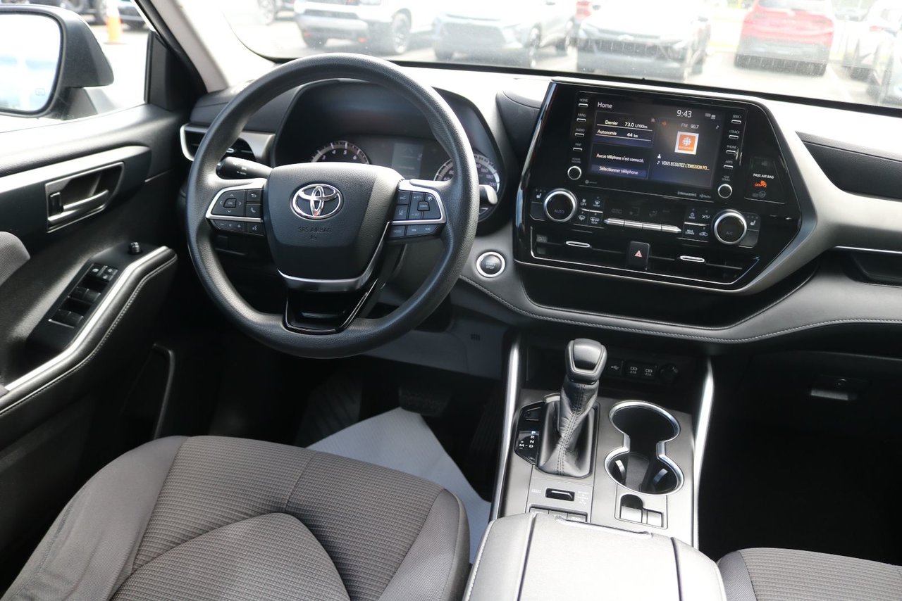 2020 Toyota Highlander - Image 11