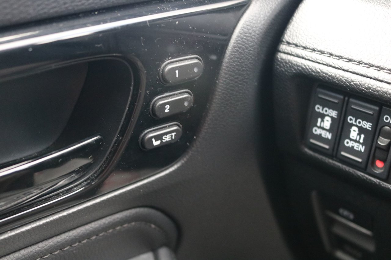 2024 Honda Odyssey - Image 17
