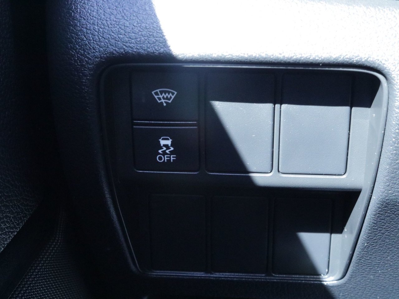 2018 Honda CR-V - Image 13