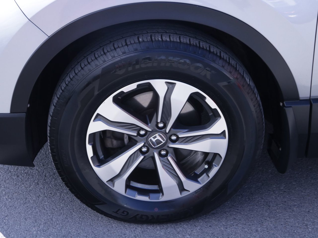 2018 Honda CR-V - Image 22