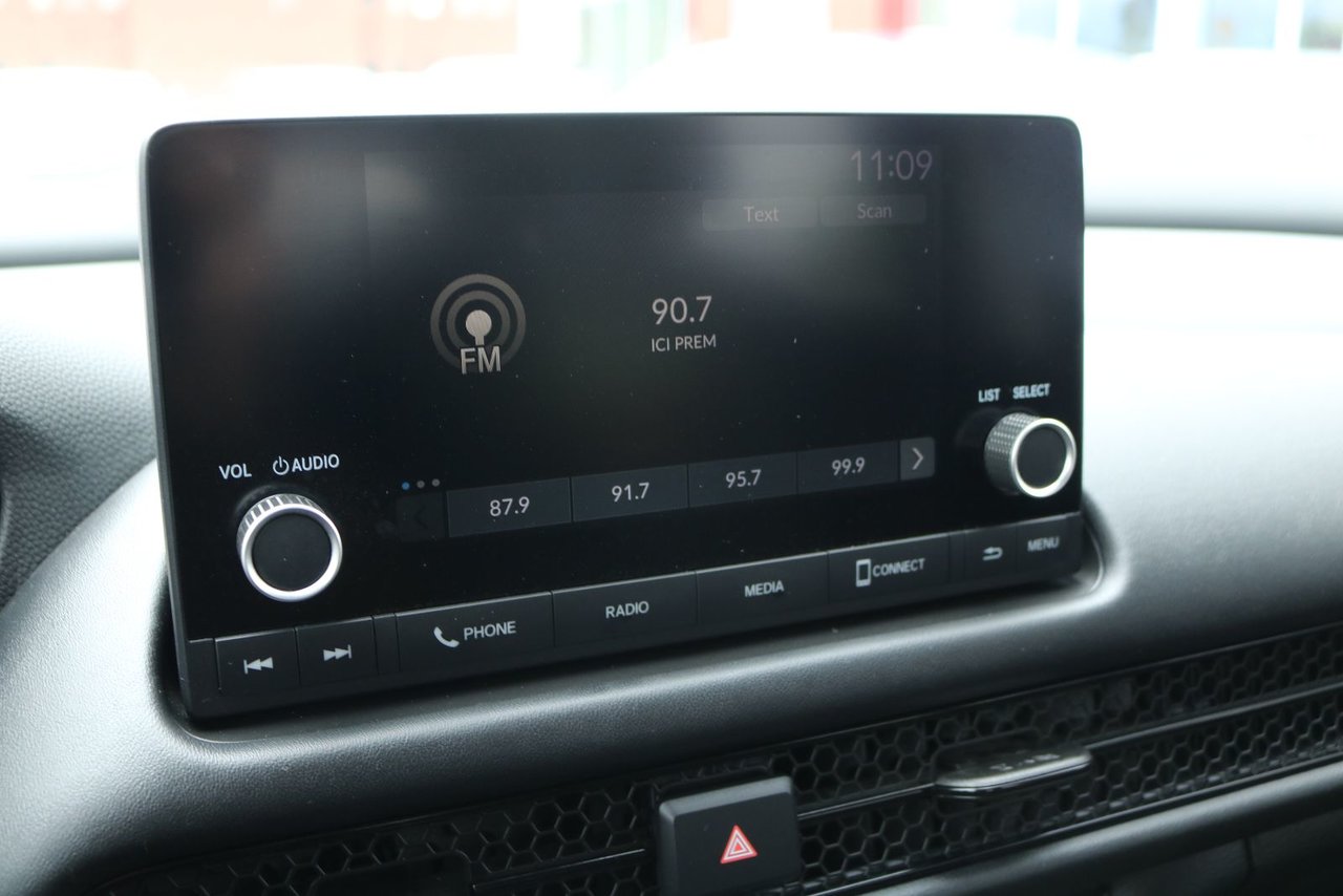 2025 Honda HR-V - Image 18