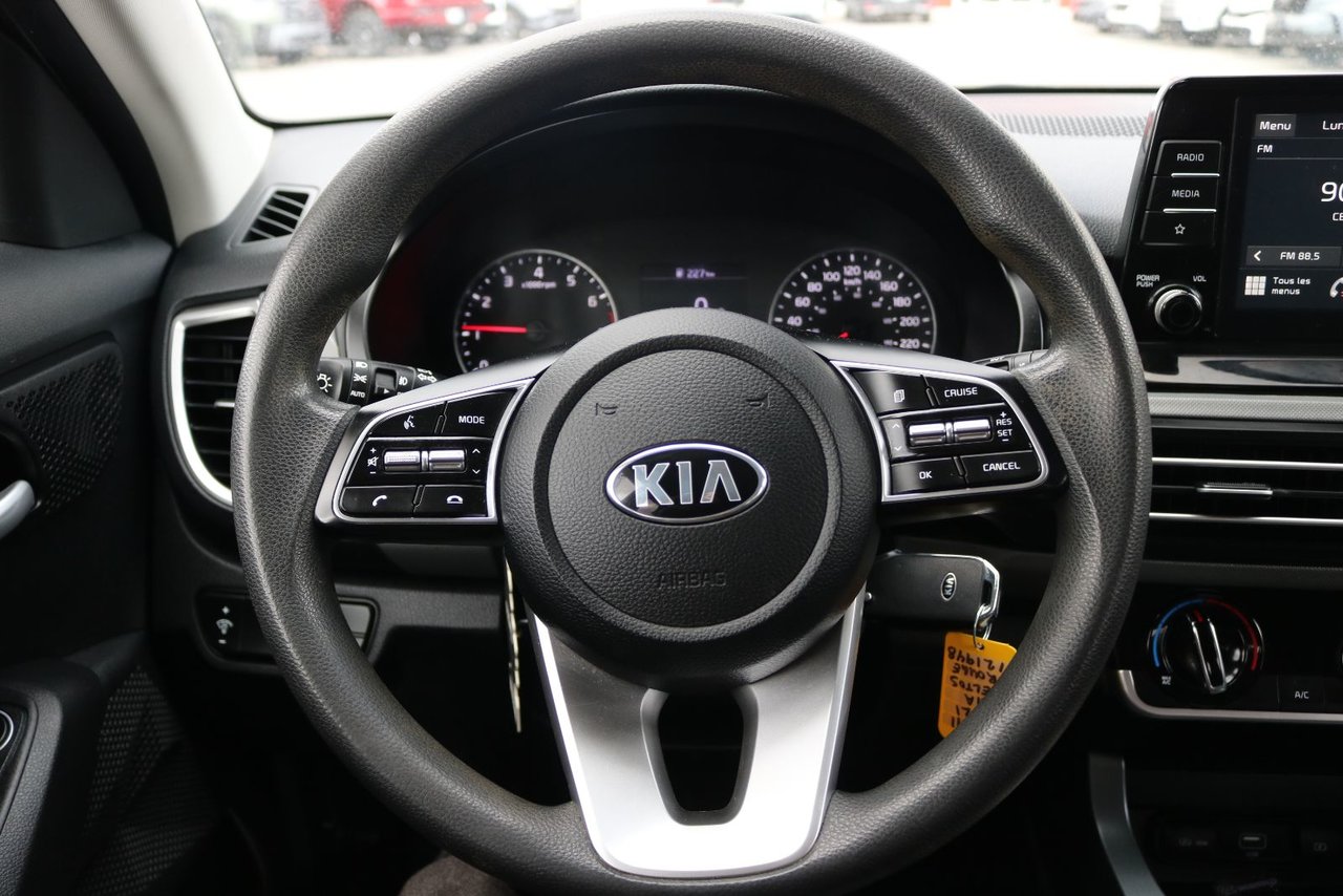 2021 Kia Seltos - Image 10
