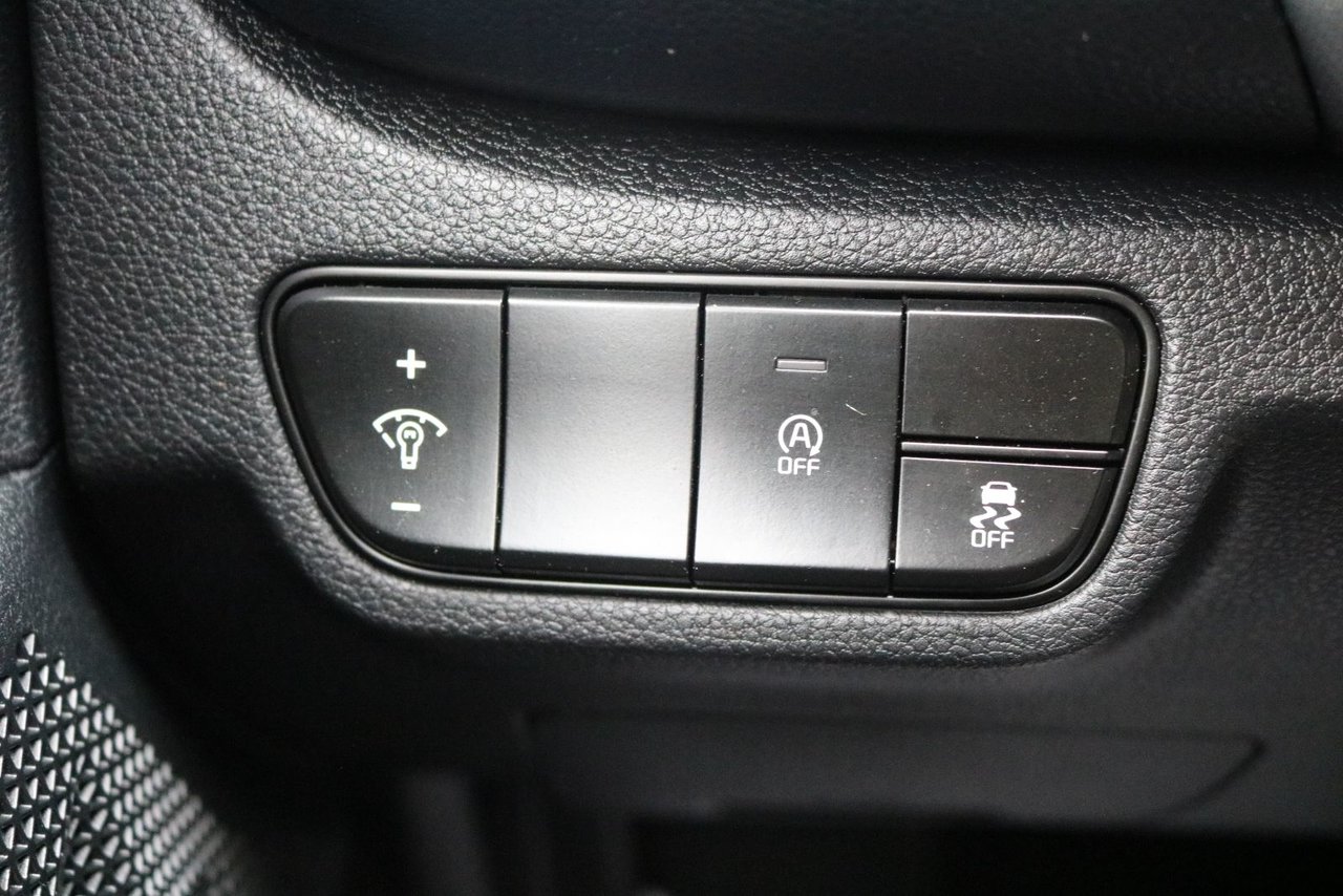 2021 Kia Seltos - Image 13