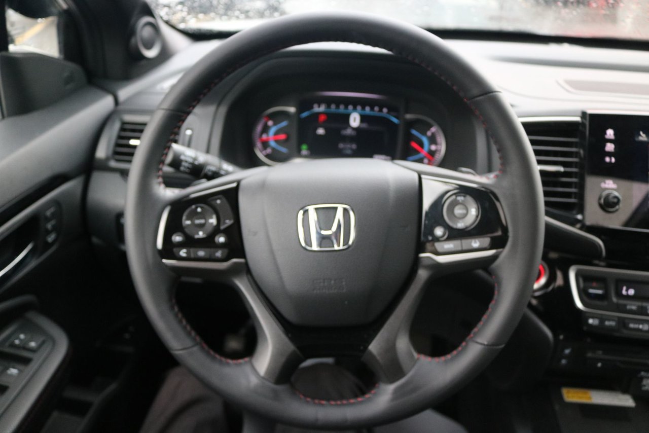 2022 Honda Pilot - Image 13