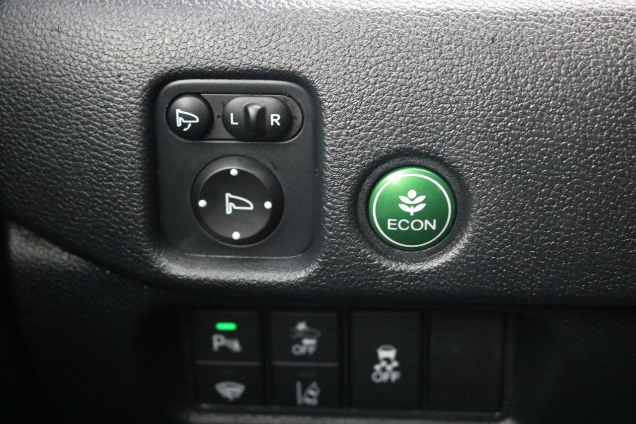 2022 Honda Pilot - Image 16