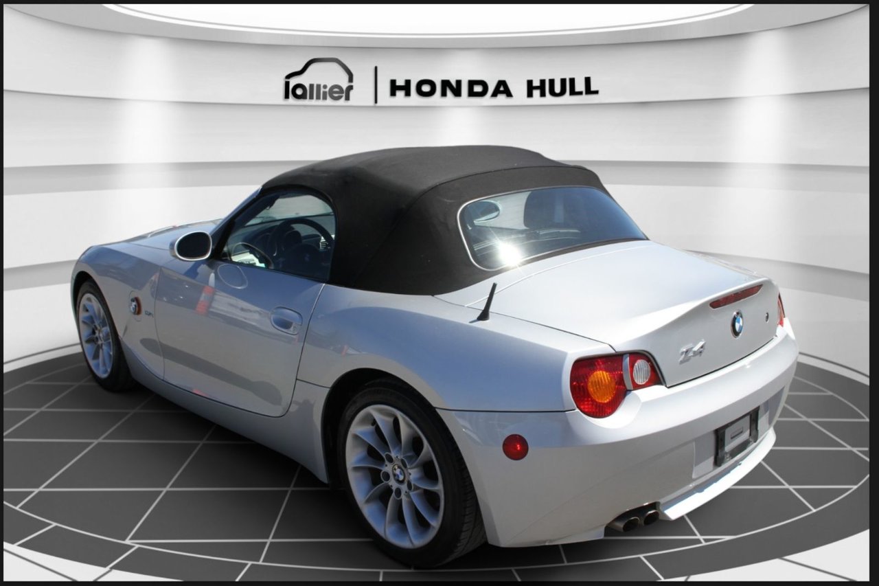 2004 BMW Z4 - Image 3