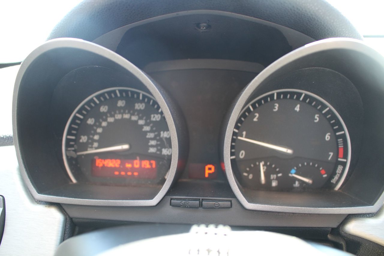 2004 BMW Z4 - Image 9