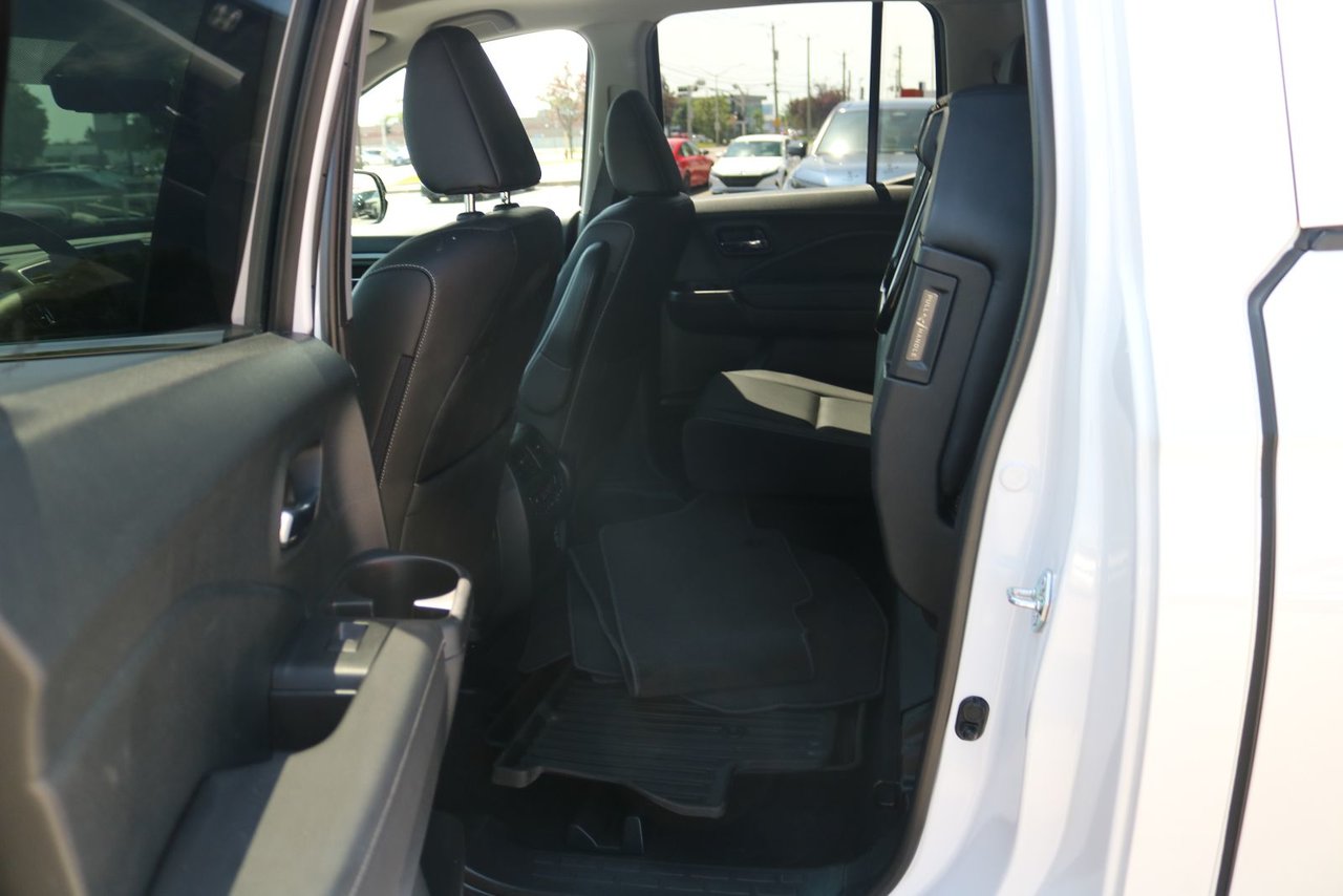 2023 Honda Ridgeline - Image 8